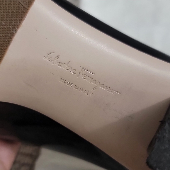 🔥Authentic Ferragamo Black Patent Womens Squared toe Shoes - Picture 5 of 16